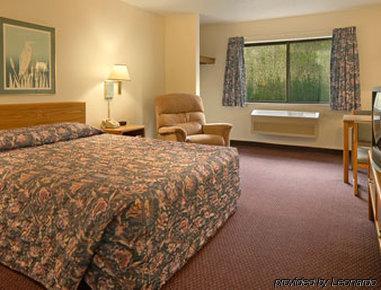 Super 8 By Wyndham Cloquet Hotel Værelse billede